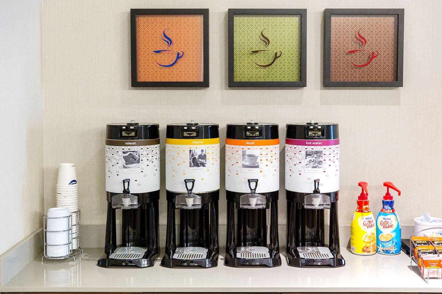 Фото Hampton Inn & Suites Dallas Downtown