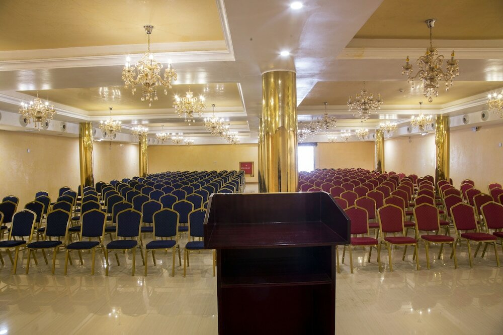 Фото Bon Hotel Elvis