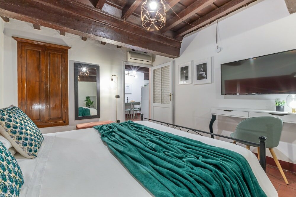 Фото Wine Apartments Florence Ciliegiolo