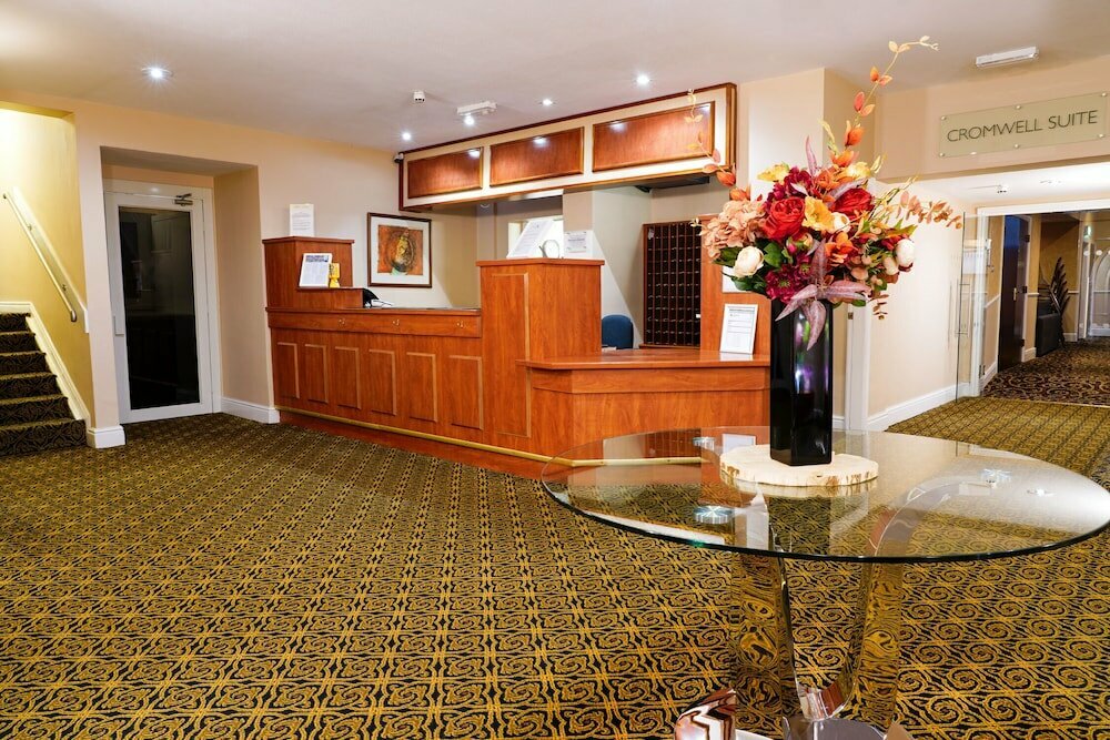 Hotel Gomersal Park Hotel & Leisure Club, England, photo