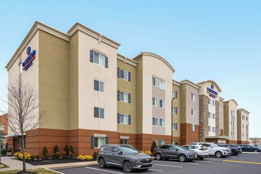 Фото Candlewood Suites Chester - Philadelphia International Airport, an Ihg Hotel