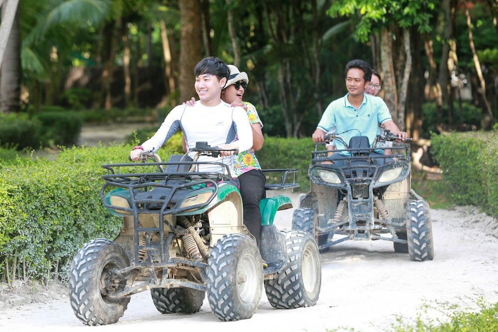 Фото Racha Island Resort by Rayaburi Group