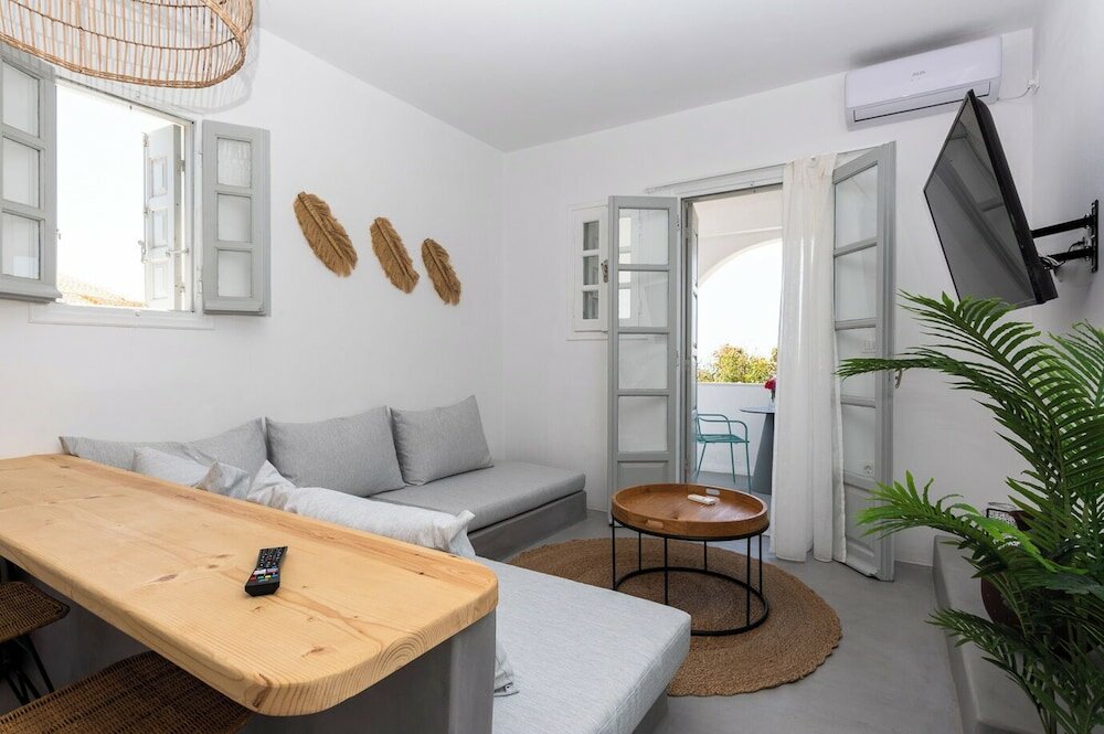 Фото Symmetry Suites