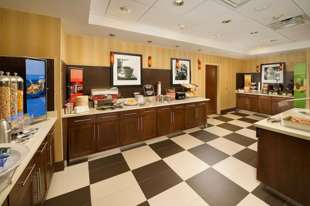 Фото Hampton Inn Temple