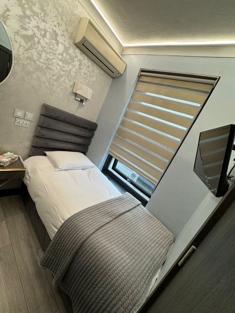 Фото Park Avenue Hotel