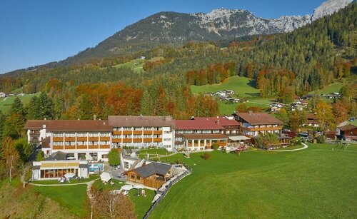 Внешний вид отеля Alm- & Wellnesshotel Alpenhof в Шёнау не Кёнигсем, фото 1