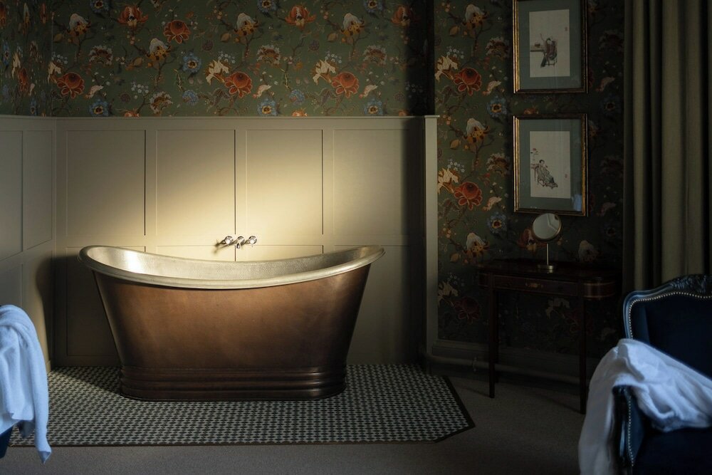 Фото The Churchill Hotel