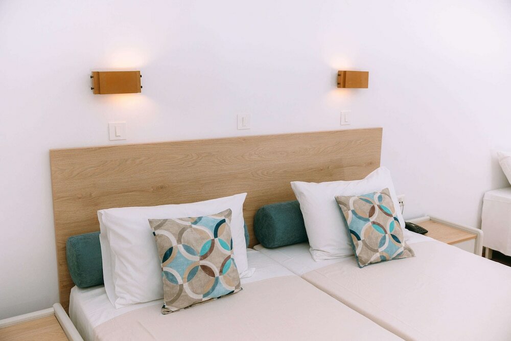 Фото Santa Marina Unique Hotel