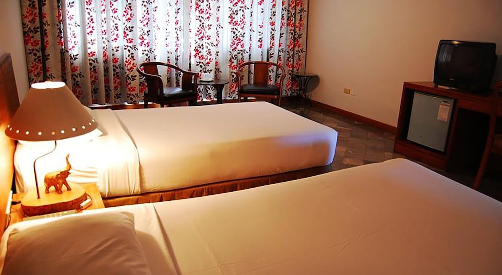 Фото Royal Lanna Hotel