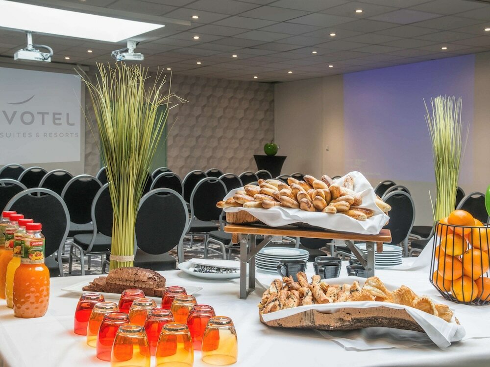 Фото Novotel Marseille Centre Prado Vélodrome