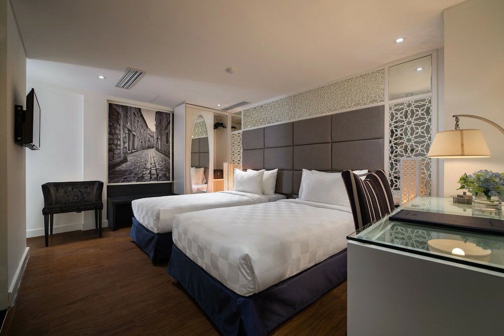 Фото Victor Metropolis Hotel & Rooftop Bar