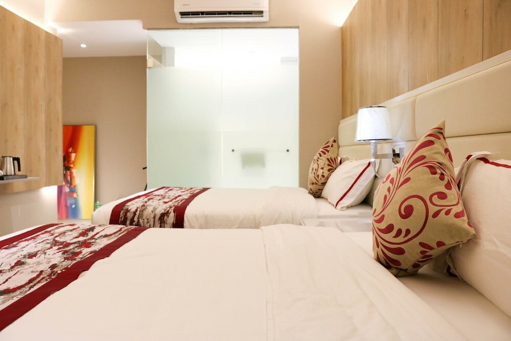 Фото Red Hotel Cubao, Quezon City