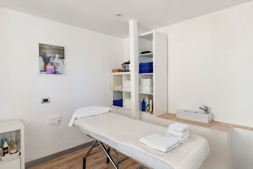 Фото Catalonia Oro Negro