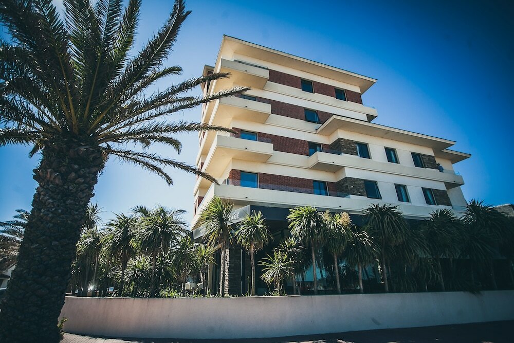 Фото Hotel Cottage