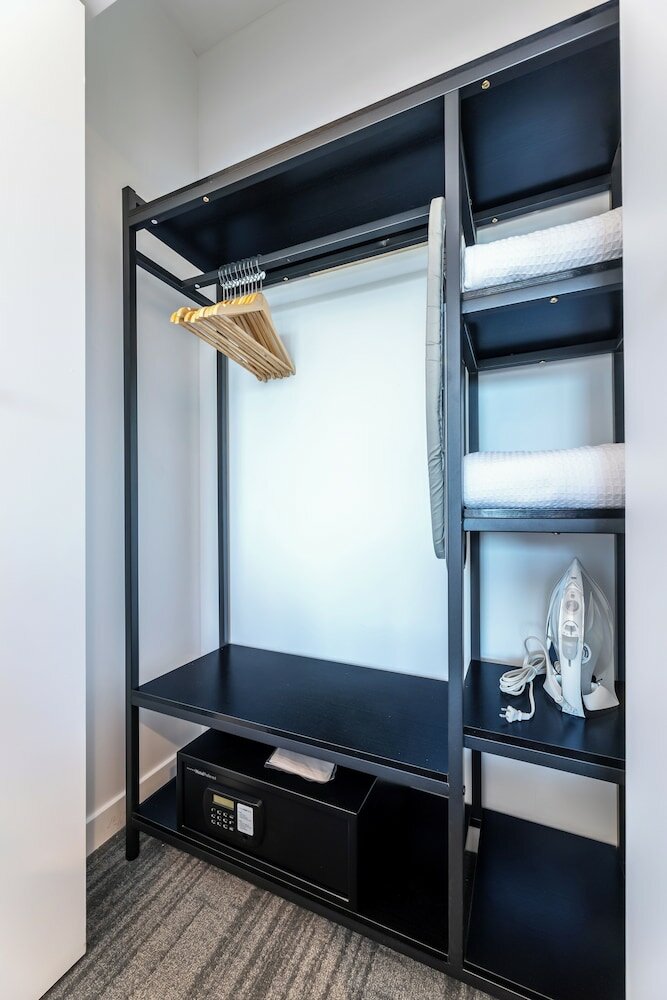 Фото Hotel Mai Downtown Long Beach