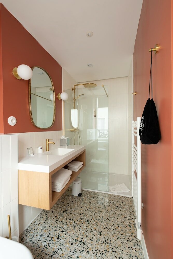 Фото Hotel des Batignolles