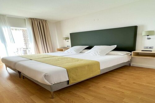 Внешний вид отеля FAY Victoria Beach в Ринкон-де-ла-Виктории, фото 5