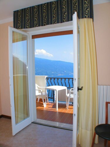 Внешний вид отеля Hotel Residence La Rotonda в Тиньале, фото 4