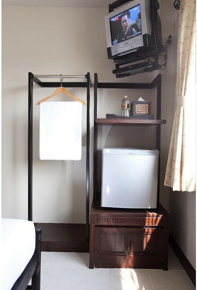 Фото Rambuttri Village Inn & Plaza