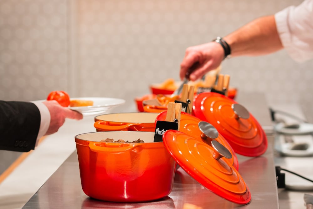 Фото Holiday Inn Newport, an Ihg Hotel