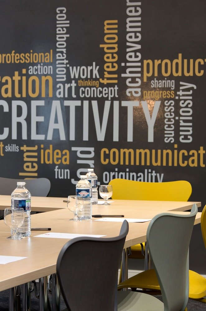 Фото Ibis Clermont Ferrand Nord Riom