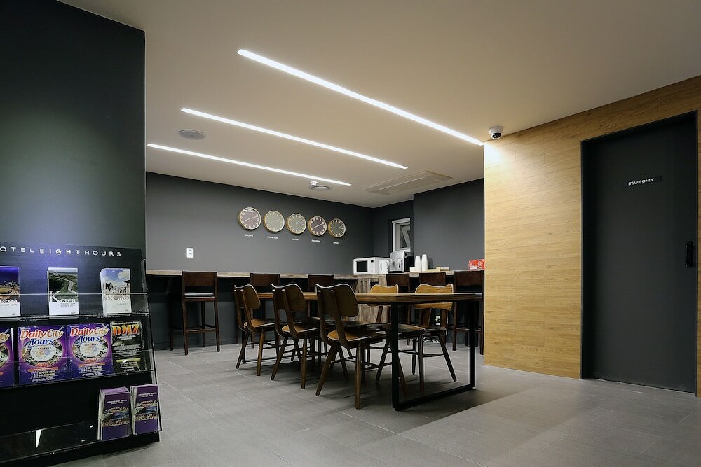 Фото Hotel 8 Hours