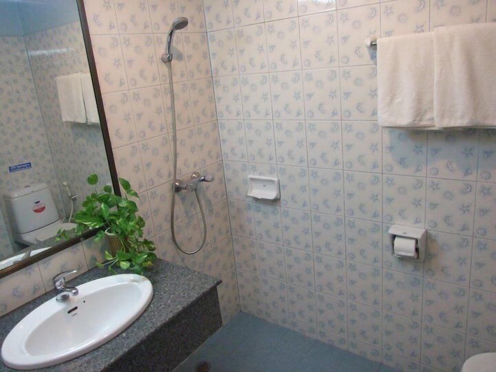 Фото Sukwilai Hotel