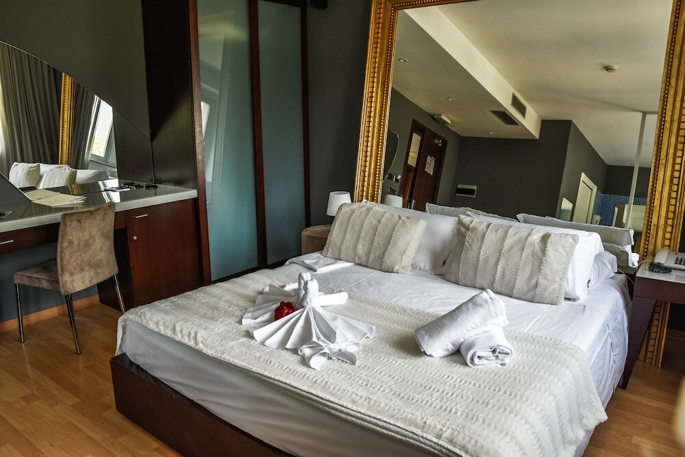 Фото Aston Hotel