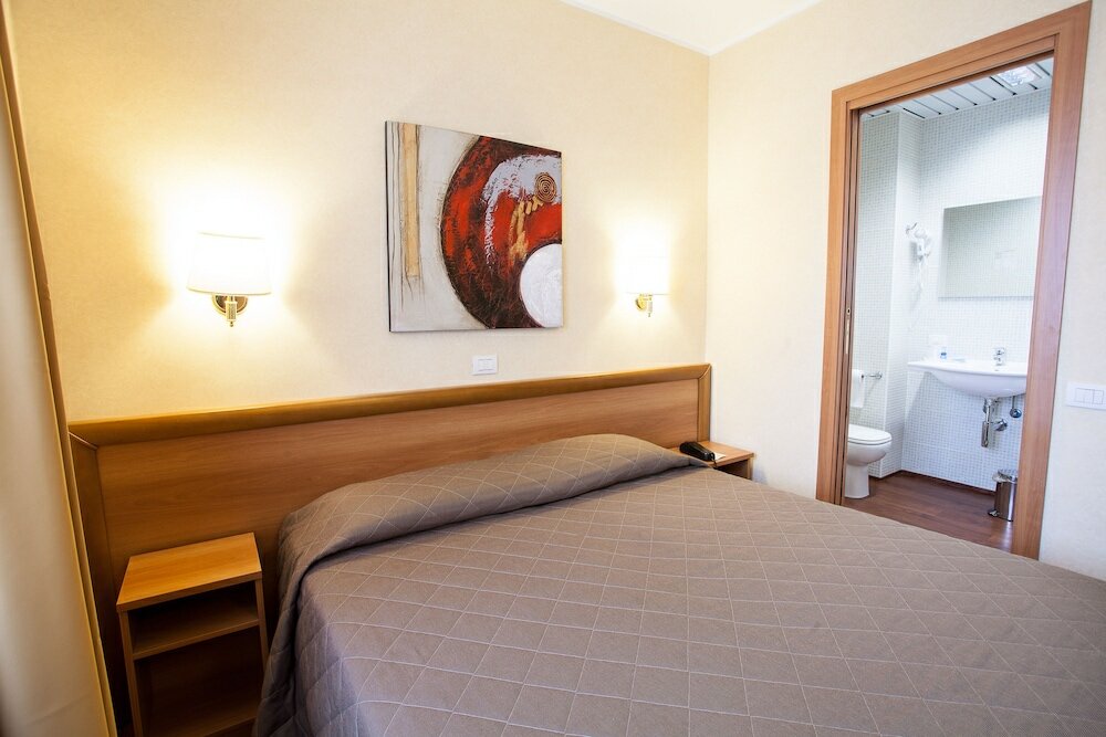 Фото Hotel Esperia