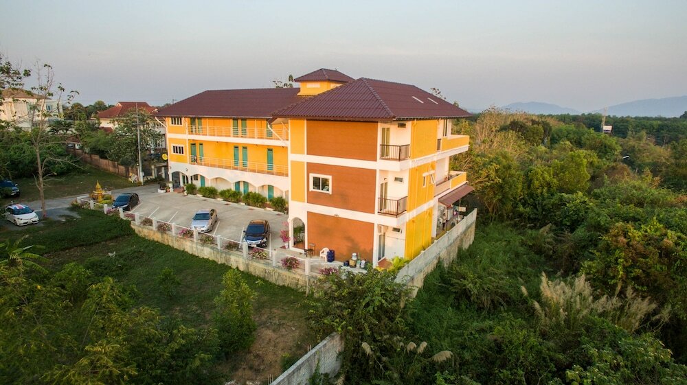 Фото Baan Lugchang