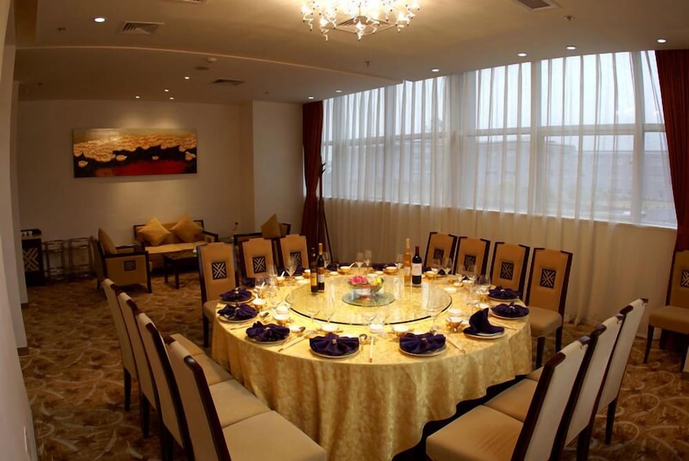 Фото Ramada Plaza by Wyndham Riverside Hangzhou