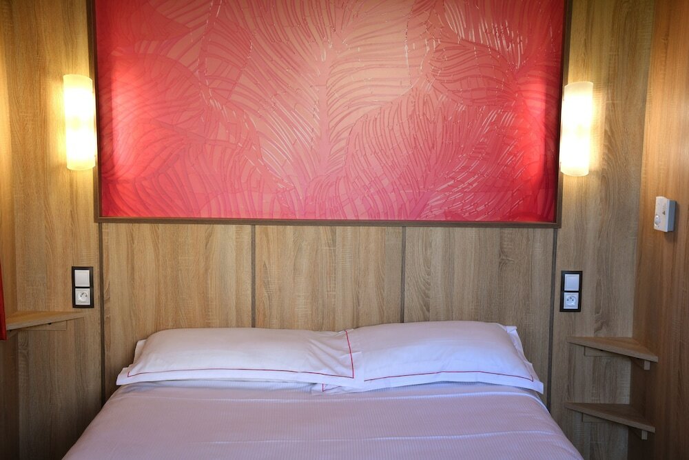 Фото The Originals Access, Hôtel Aurillac