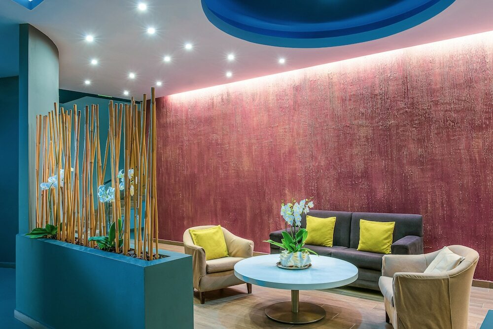 Фото Blue Bay Resort Hotel