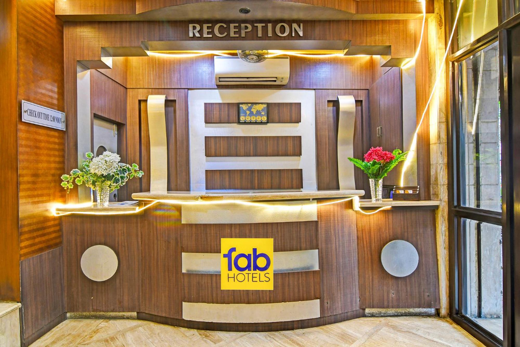 Фото Hotel Gulshan International