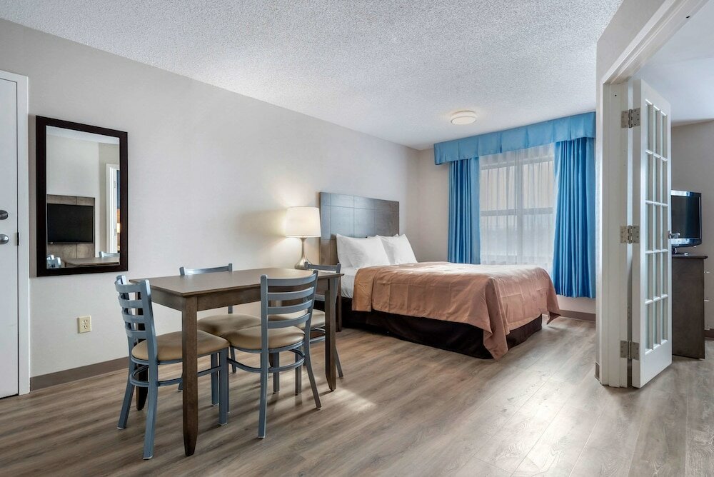 Фото Quality Suites Quebec