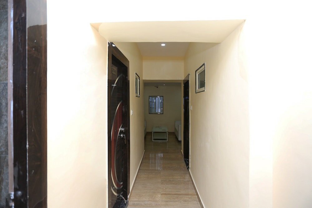 Фото Oyo 15530 Hotel G S Residency