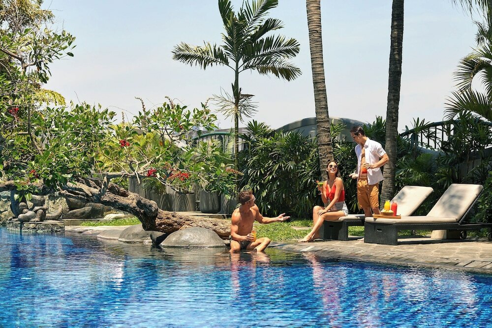 Фото Sheraton Surabaya Hotel and Towers