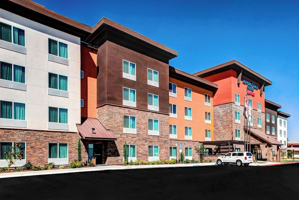 Фото Towneplace Suites Bakersfield West