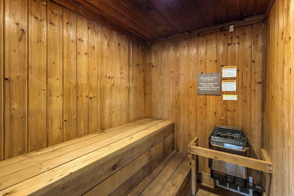 Фото Comfort Suites Golden West on Evergreen Parkway