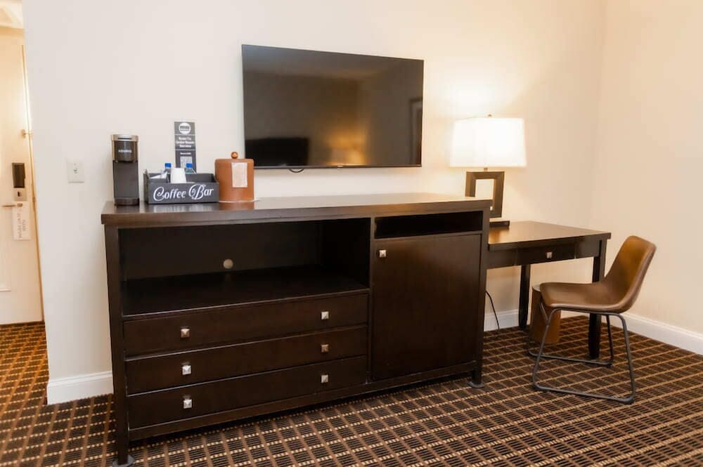 Фото American Hotel