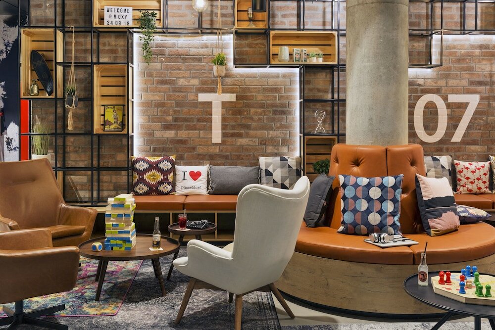 Фото Moxy Duesseldorf South