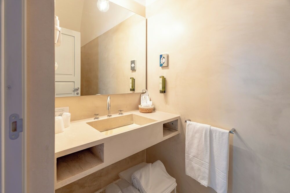 Фото Donna Domenica Boutique Suites