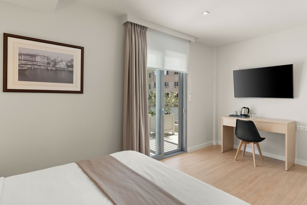 Фото Gallery Central Piraeus Port