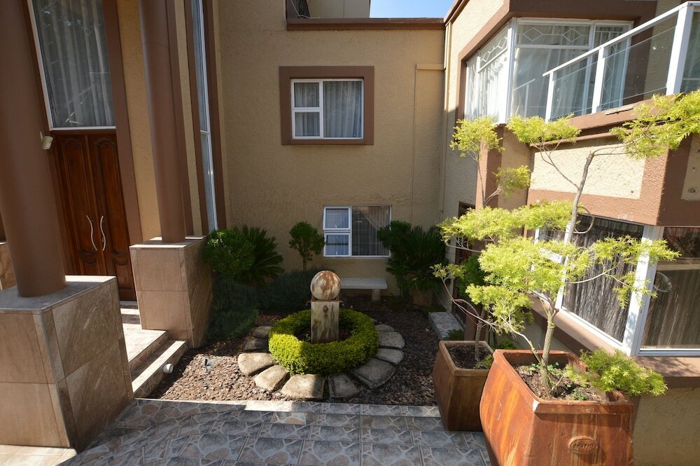 Фото Kiwara Guesthouse