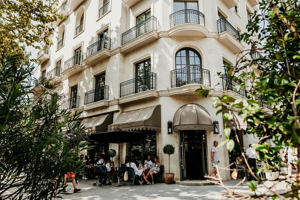 Фото Hotel Majestic