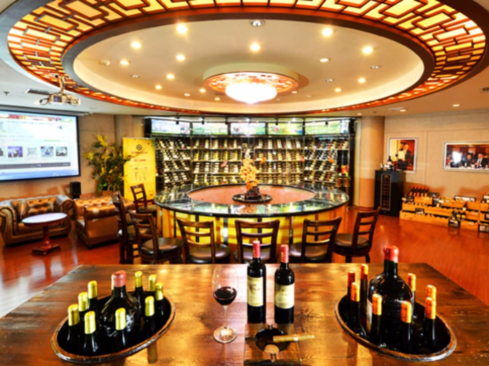 Фото Baohua Harbour View Hotel