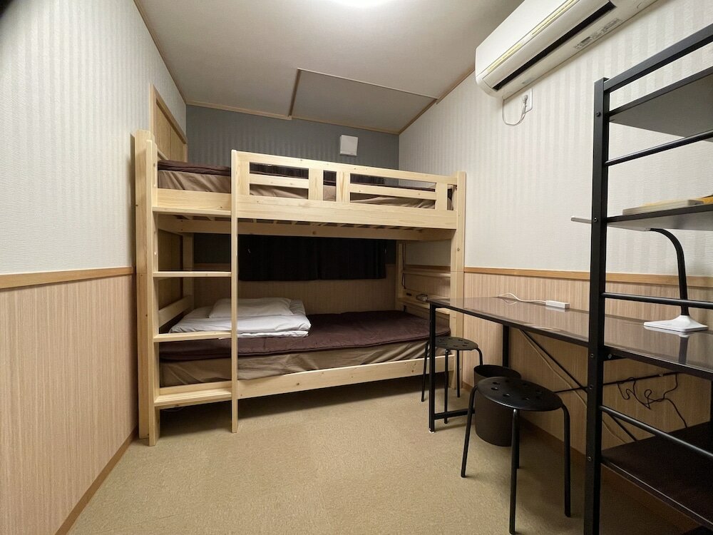 Фото Guesthouse Orange Cabin