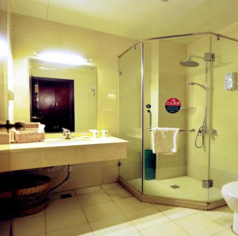 Фото Greentree Inn Beijing Yanqing Gaota Rd Express Hotel