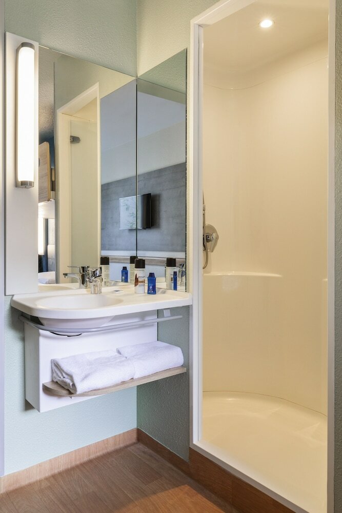 Фото ibis Budget Paris La Villette 19Eme