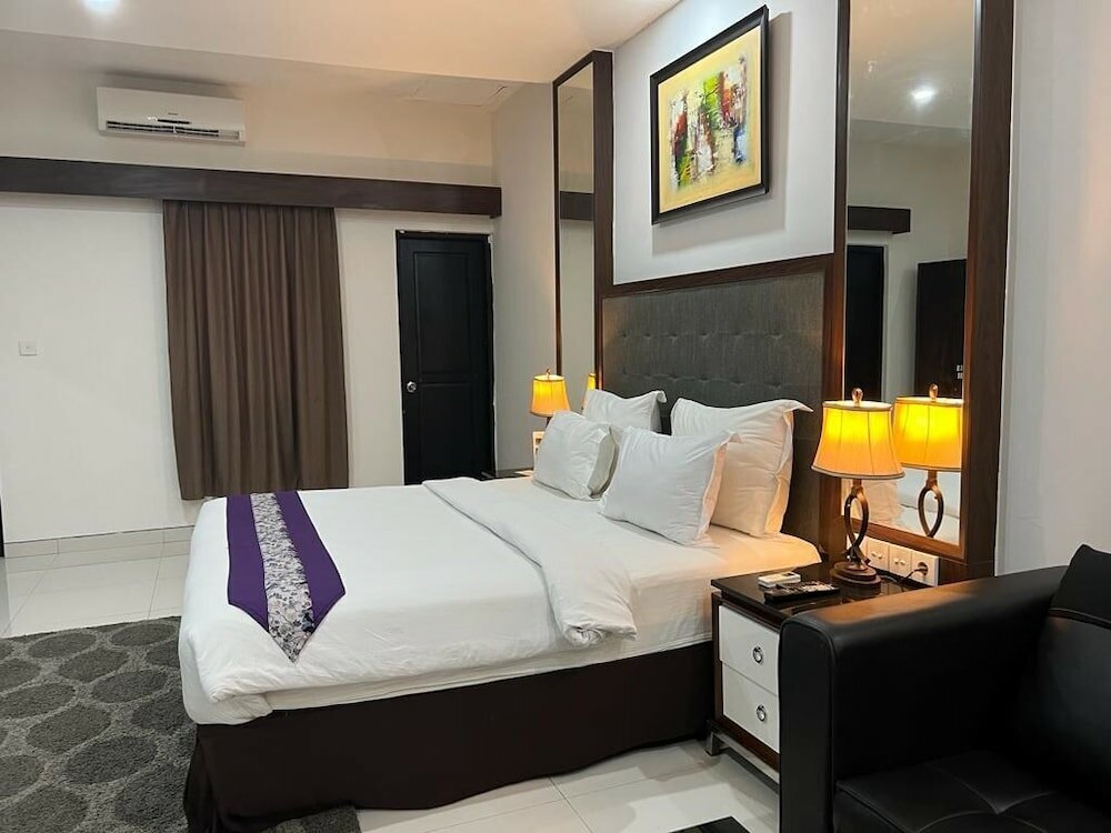 Фото City View Sorong